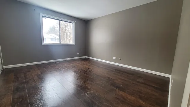 $2,095 | 1304 Yarmouth Court, Unit 1304, Schaumburg, IL 60193