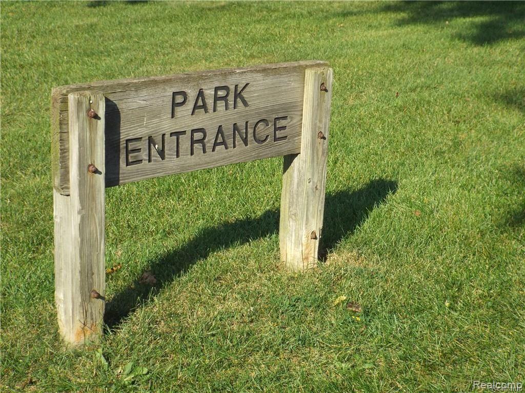 3862 Ruthland Road Troy, MI 48084 - Photo 34 of 35 Ruthland Park.jpg