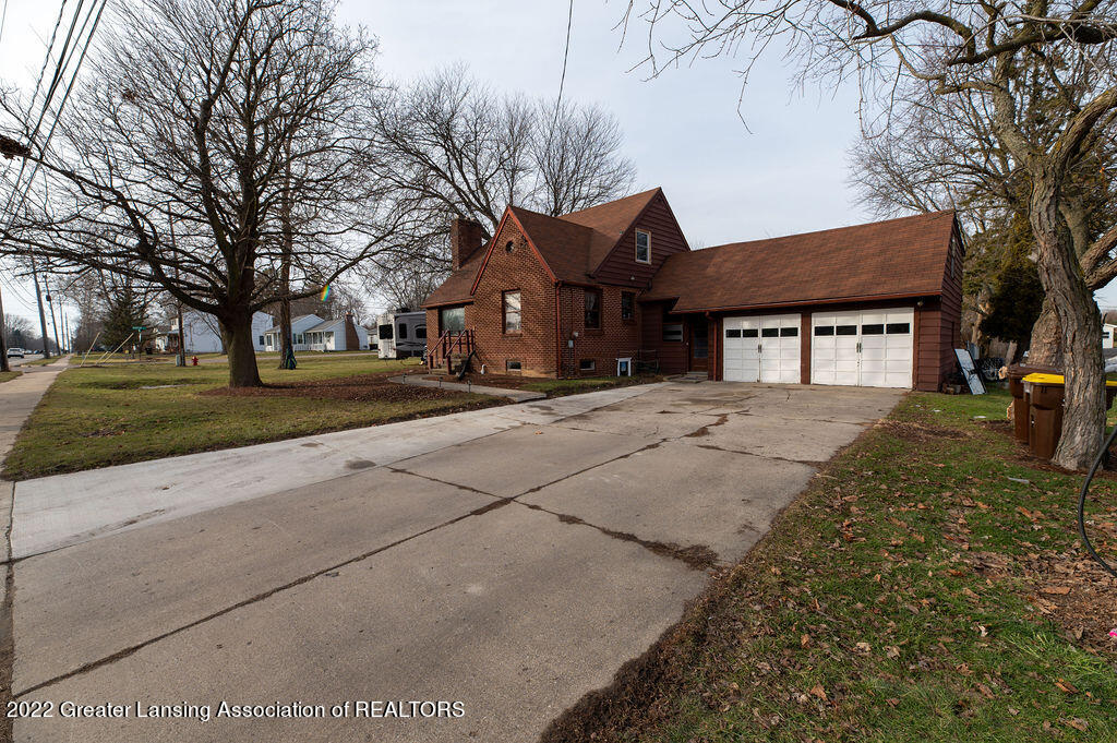 4538 Holt Road Holt, MI 48842 - Photo 4 of 47 DSC_8909