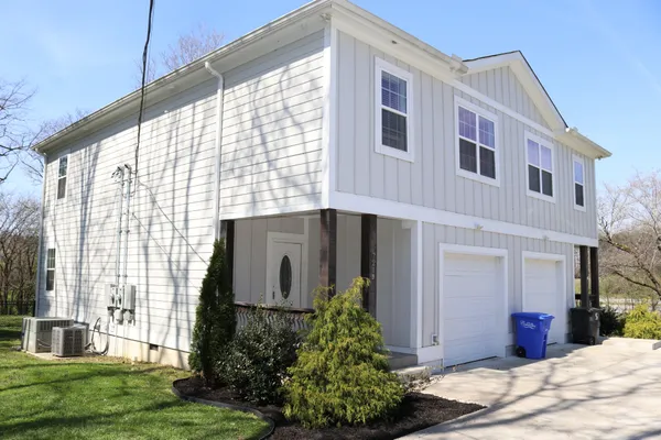 $699,000 | 721 Poplar Street, Columbia, TN 38401
