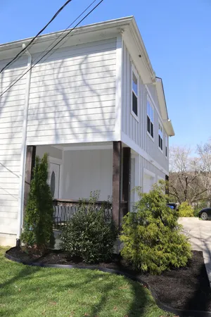 $699,000 | 721 Poplar Street, Columbia, TN 38401