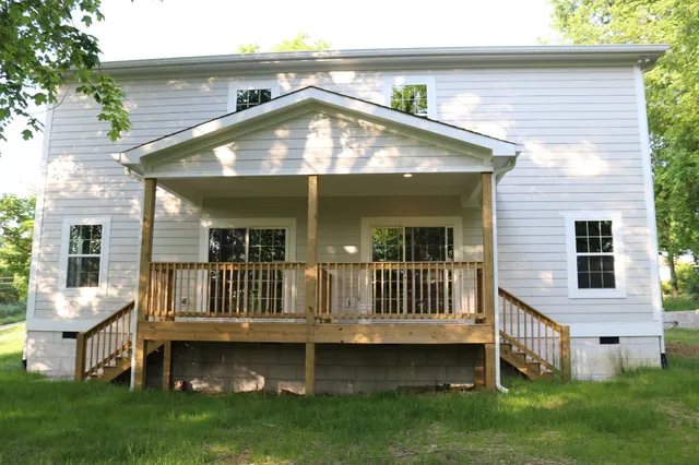 $699,000 | 721 Poplar Street, Columbia, TN 38401