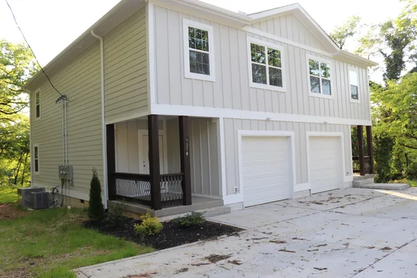 $699,000 | 721 Poplar Street, Columbia, TN 38401