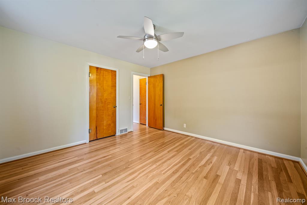 2241 Bedford Road Bloomfield Hills, MI 48302 - Photo 12 of 34 Gallery Image 12