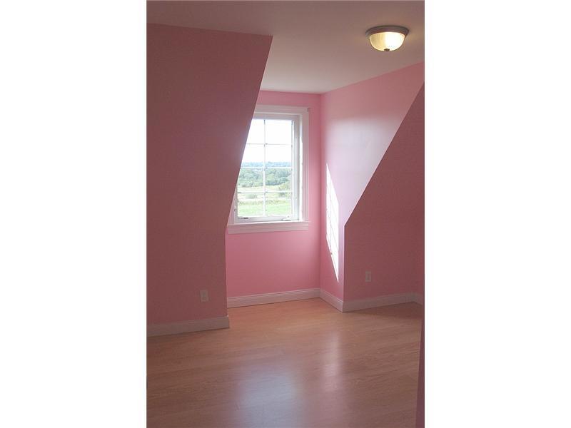 308 St George Road South Thomaston, ME 04858 - Photo 15 of 33 Bedroom. 2nd bedroom - 2nd floor