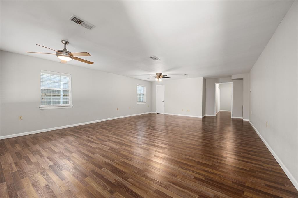 2200 West Rosedale Street South, Unit B Fort Worth, TX 76110 - Photo 5 of 23