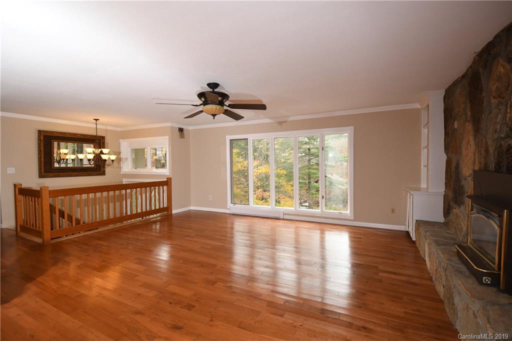 340 Elkins Road Bakersville, NC 28705 - Photo 8 of 36 Gallery Image 8