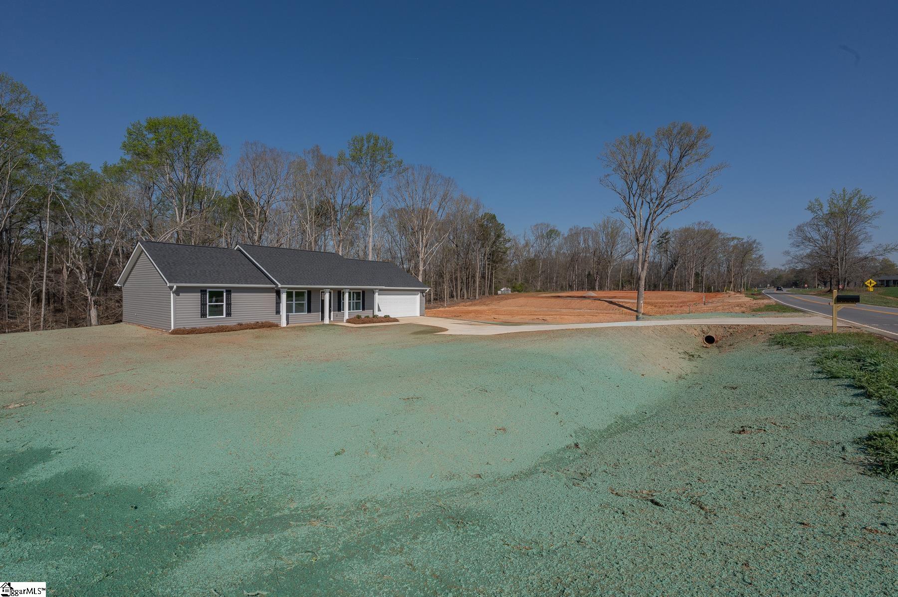 9892 Highway 252 Ware Shoals, SC 29692 - Photo 3 of 33