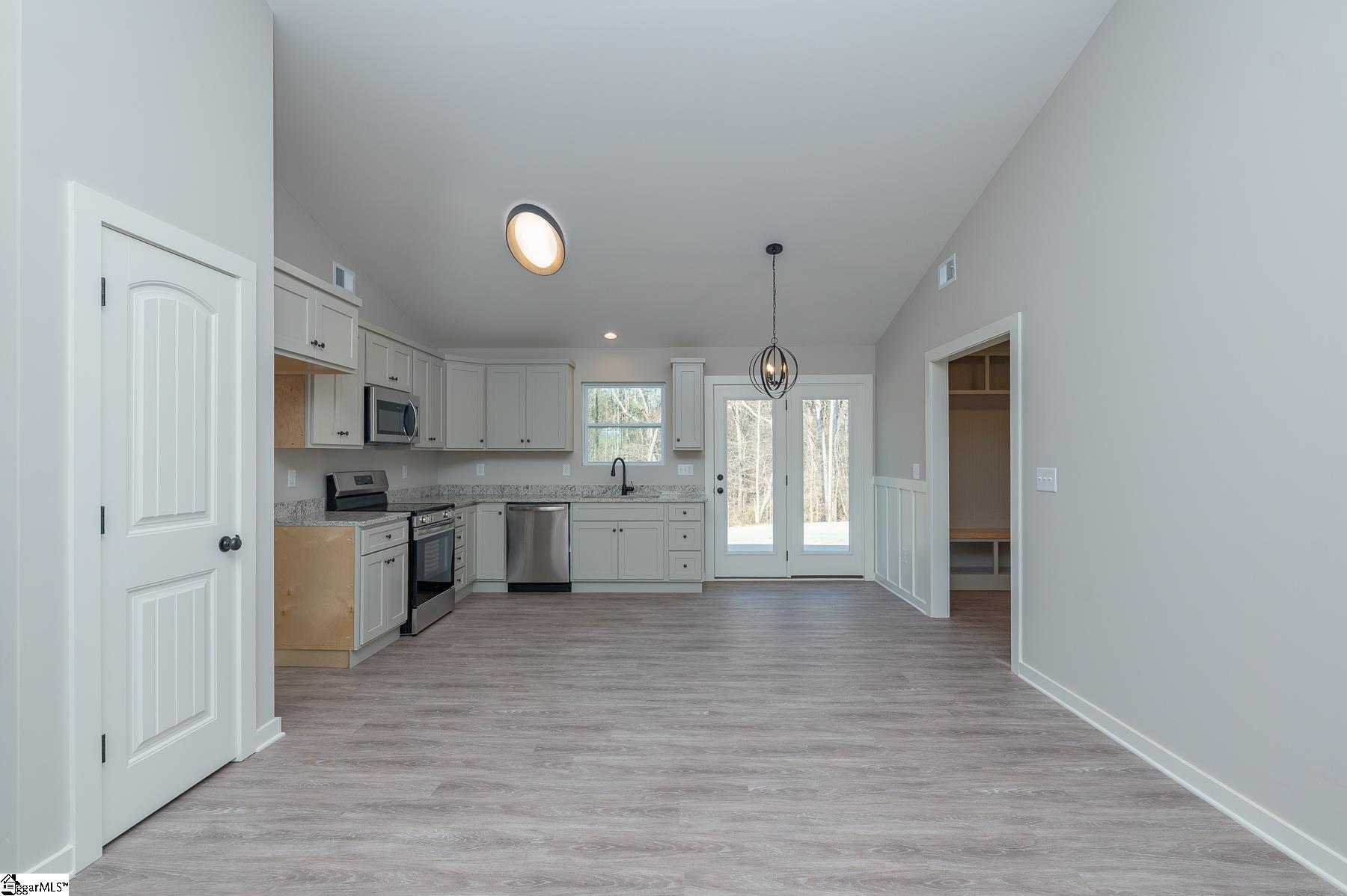 9892 Highway 252 Ware Shoals, SC 29692 - Photo 7 of 33