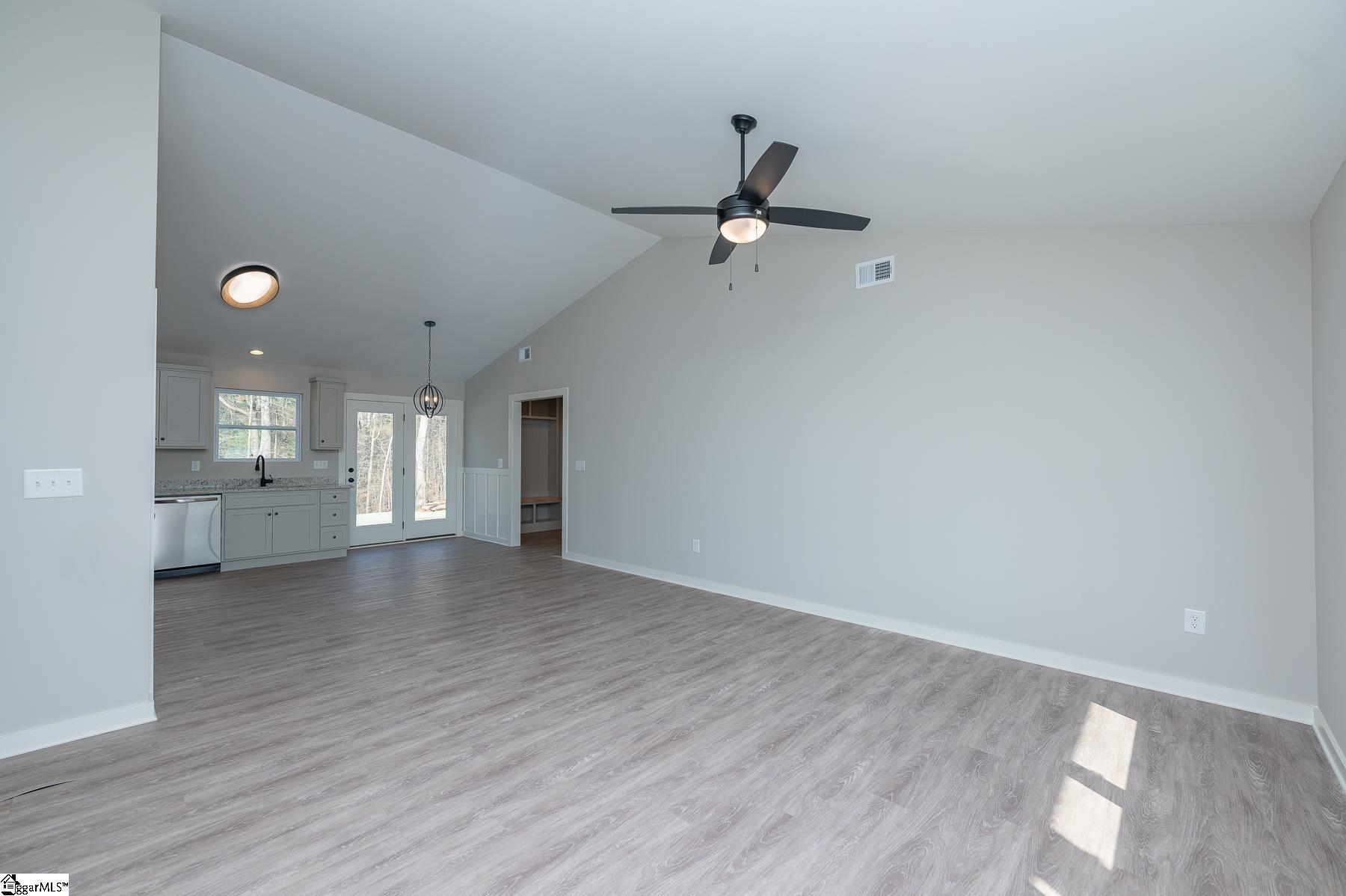 9892 Highway 252 Ware Shoals, SC 29692 - Photo 8 of 33