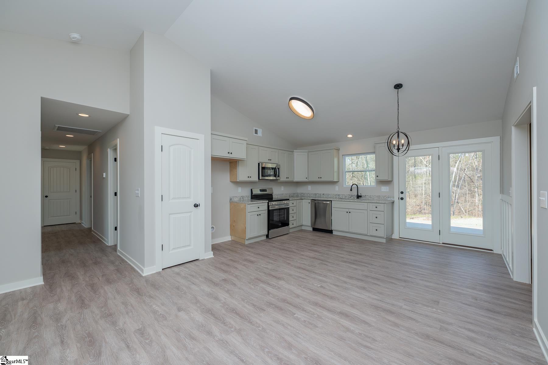 9892 Highway 252 Ware Shoals, SC 29692 - Photo 9 of 33