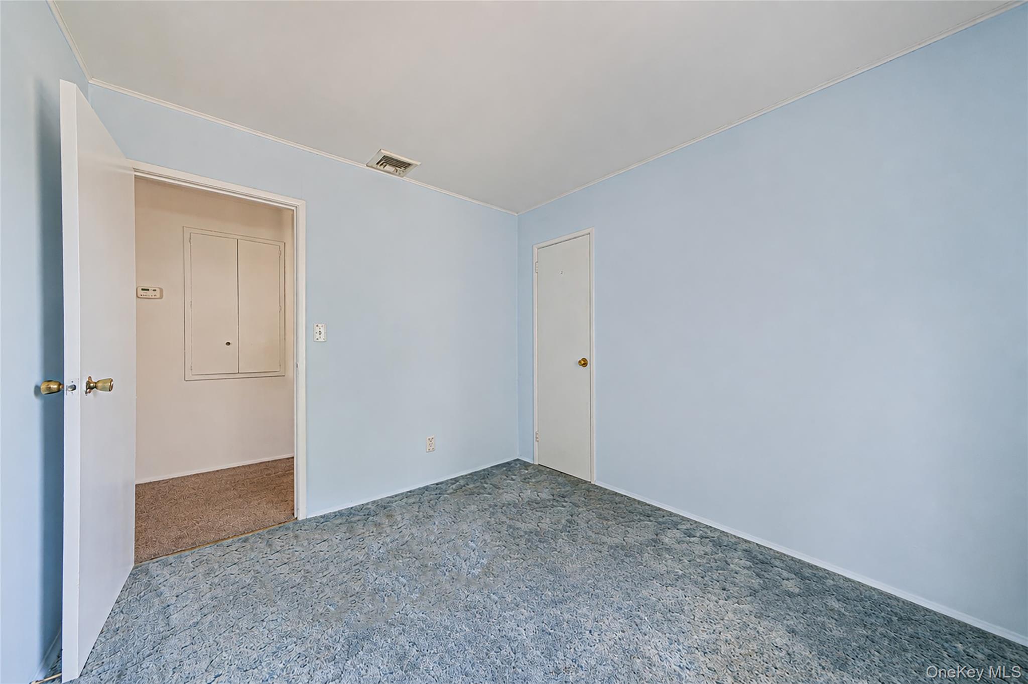 59 Maybrook Road North Babylon, NY 11703 - Photo 17 of 43 a view of room