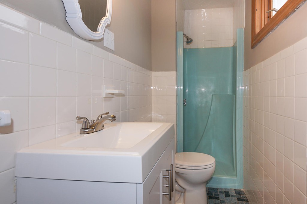 90 Beal Road Waltham, MA 02453 - Photo 17 of 27 Gallery Image 17