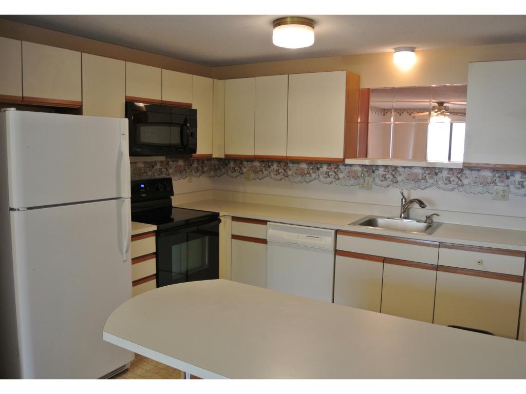 209 Indian Rock Road, Unit 209 Merrimack, NH 03054 - Photo 5 of 20