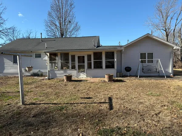 $139,900 | 11412 Highway 37, Benton, IL 62812