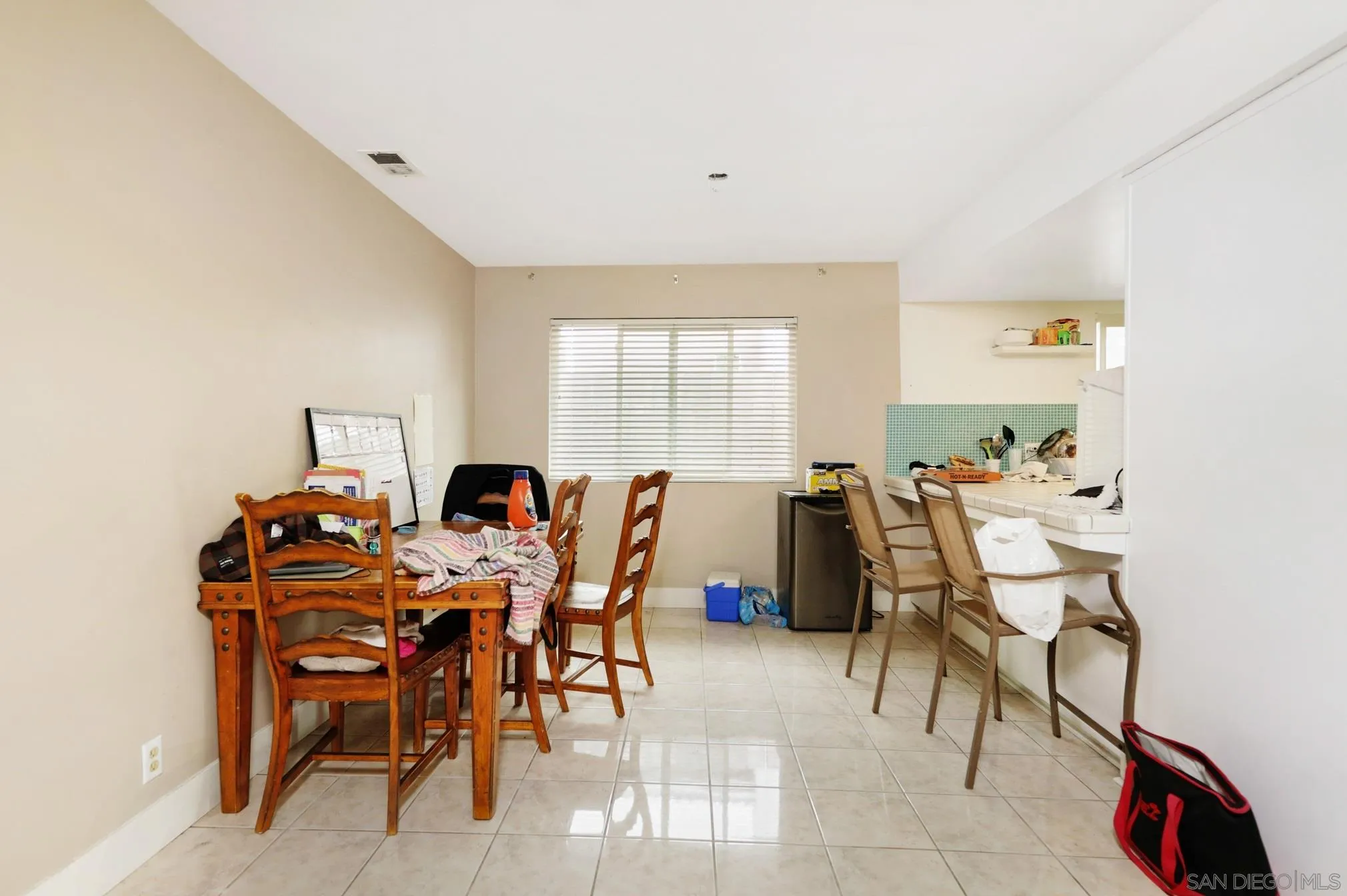 109 Del Sureno Fallbrook, CA 92028 - Photo 5 of 28 Gallery Image 5