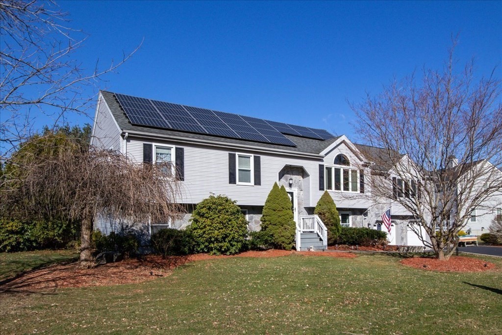147 Woodpecker Road Stoughton, MA 02072 - Photo 2 of 42 Gallery Image 2