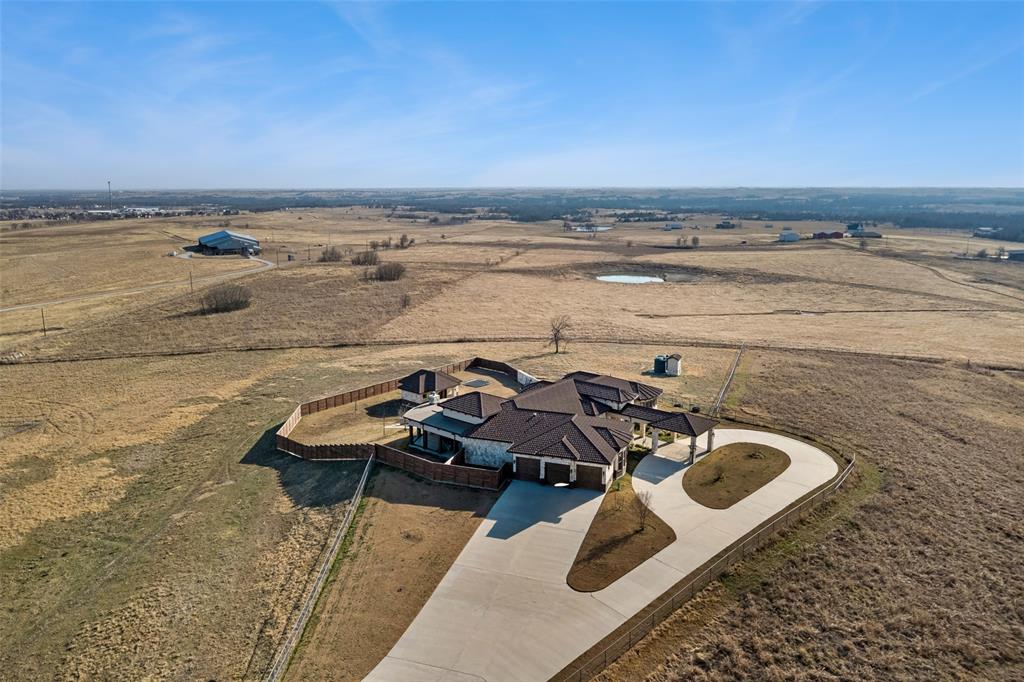 353 County Road 2510 Decatur, TX 76234 - Photo 5 of 40