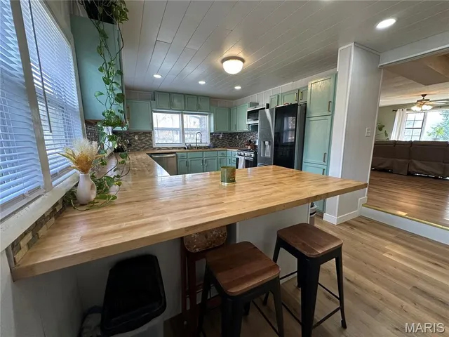 $250,000 | 112 3rd Street, Grandin, MO 63943