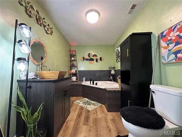 $250,000 | 112 3rd Street, Grandin, MO 63943