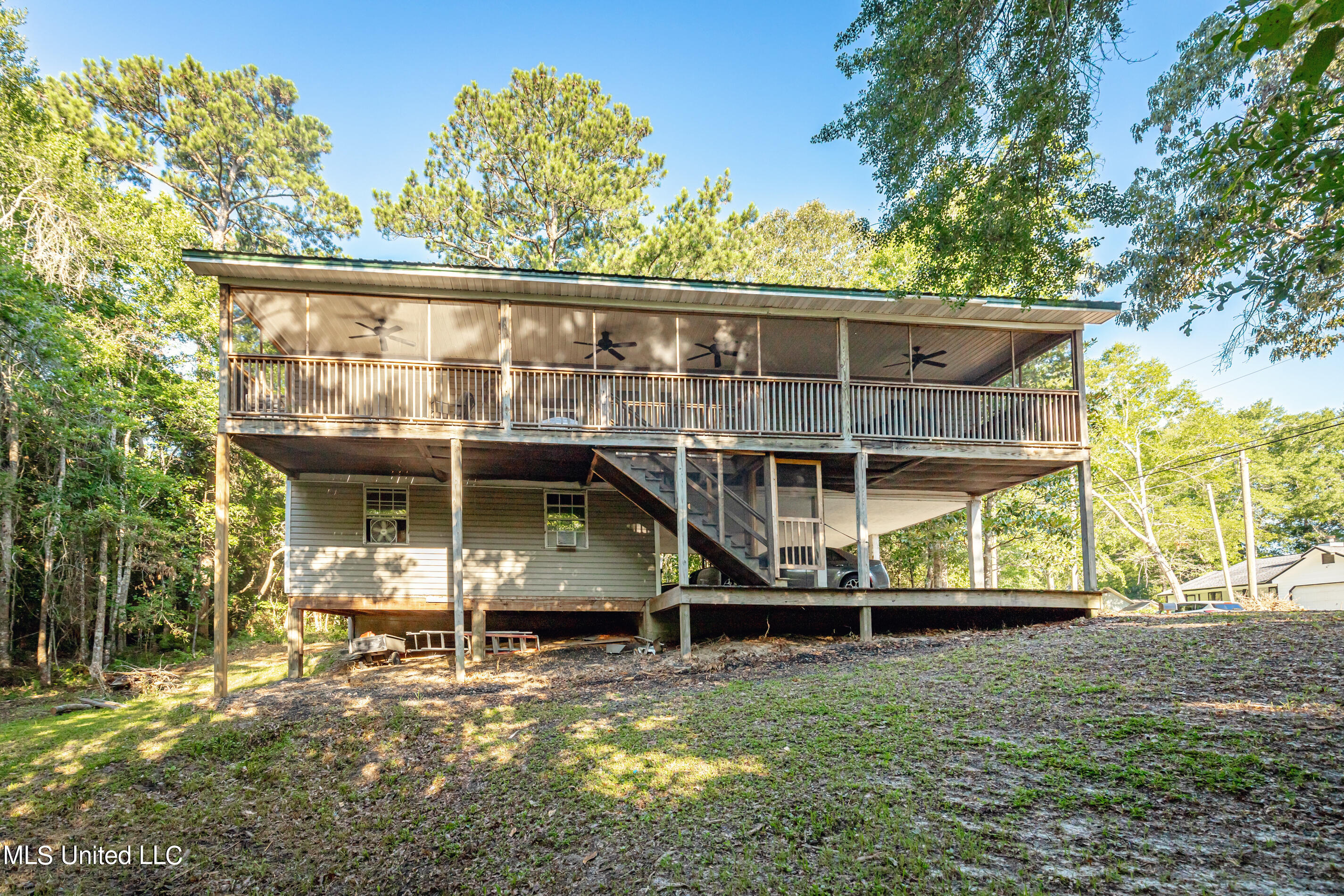 9009 Old Walnut Road Ocean Springs, MS 39564 - Photo 3 of 41 IMG_5405