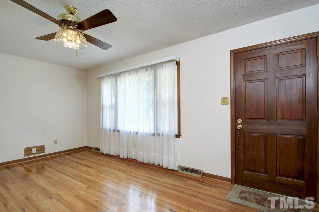 4397 Steven's Chapel Road Smithfield, NC 27577 - Photo 5 of 22 Gallery Image 5