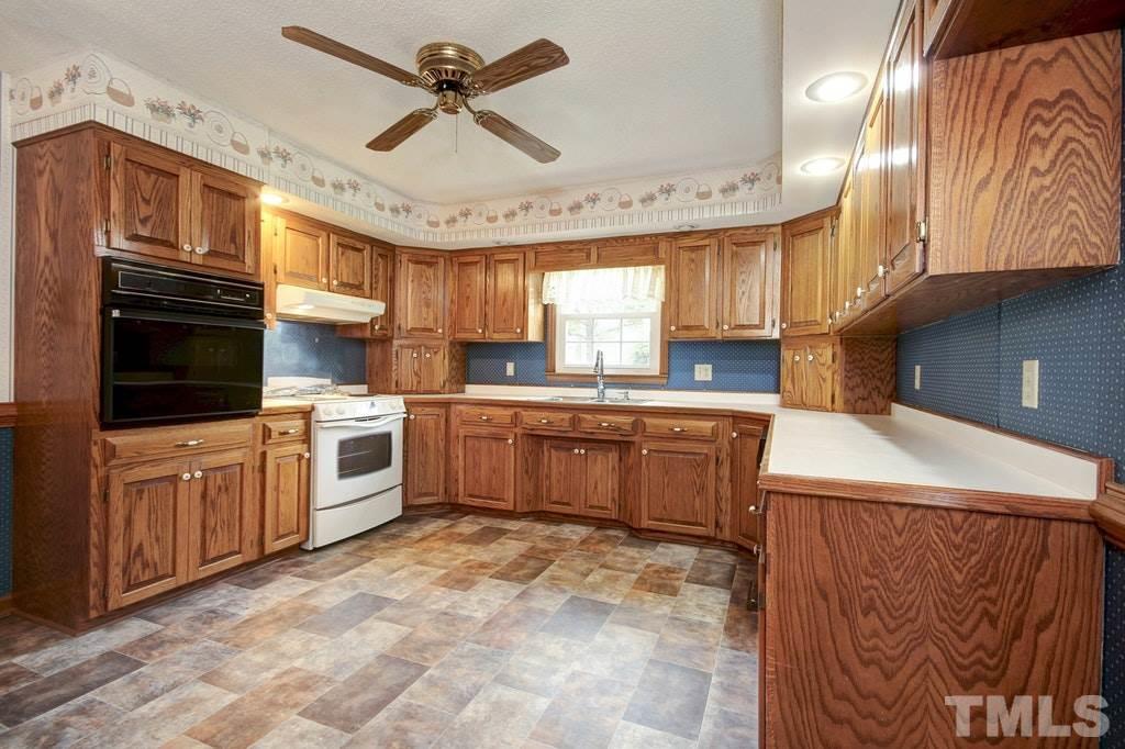 4397 Steven's Chapel Road Smithfield, NC 27577 - Photo 7 of 22 Gallery Image 7