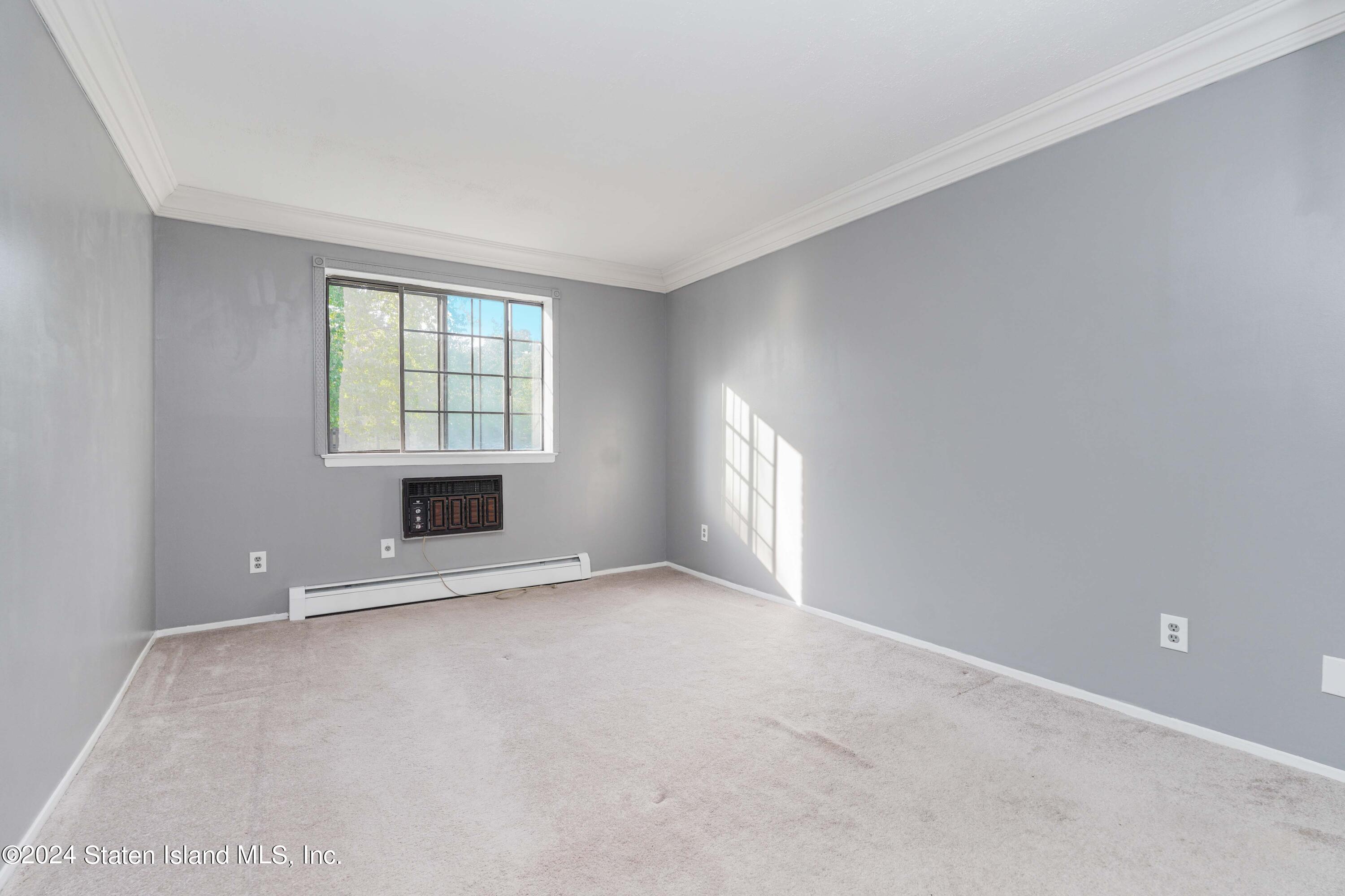 130 Devon Loop, Unit 1 Staten Island, NY 10314 - Photo 13 of 23 Photo Sep 18 2024, 5 01 16 AM