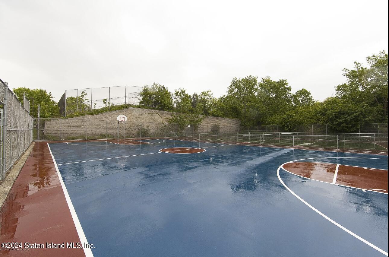 130 Devon Loop, Unit 1 Staten Island, NY 10314 - Photo 21 of 23 IMG_0303