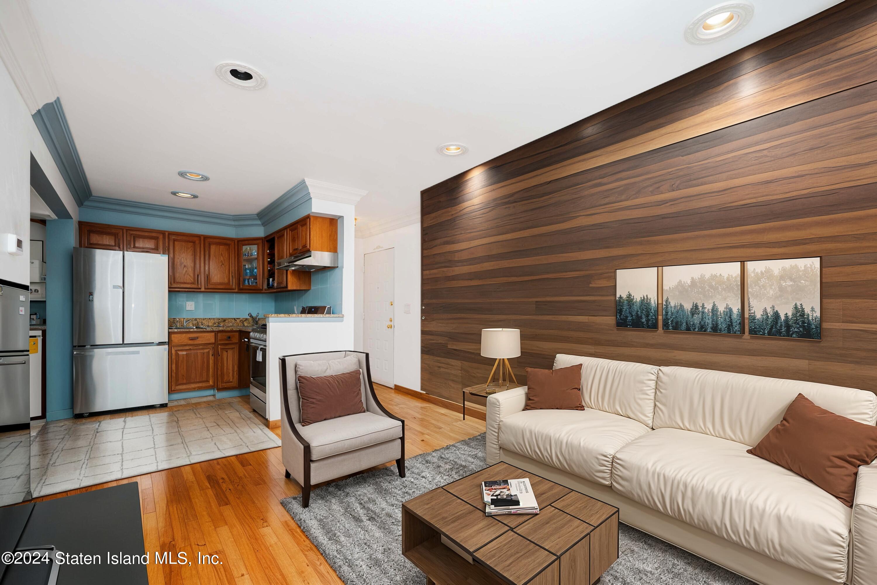 130 Devon Loop, Unit 1 Staten Island, NY 10314 - Photo 8 of 23 Photo Sep 20 2024, 9 57 09 AM (2) (1)