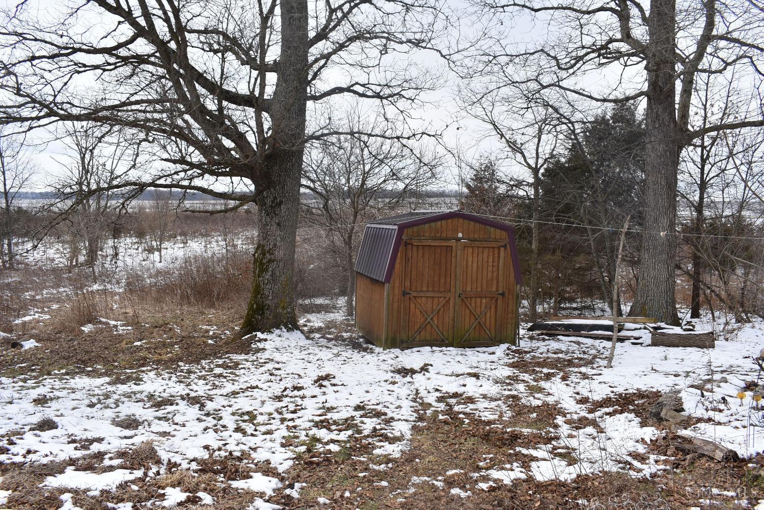 935 Garvey Road Winchester, OH 45697 - Photo 4 of 23 storage shed stays