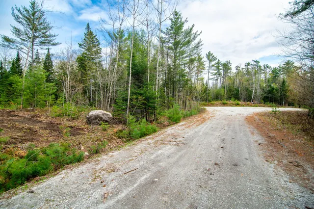 $899,000 | 4 Forest Drive, Bethel, ME 04217
