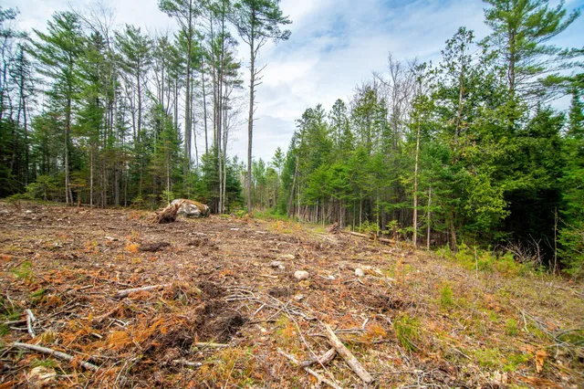 $899,000 | 4 Forest Drive, Bethel, ME 04217