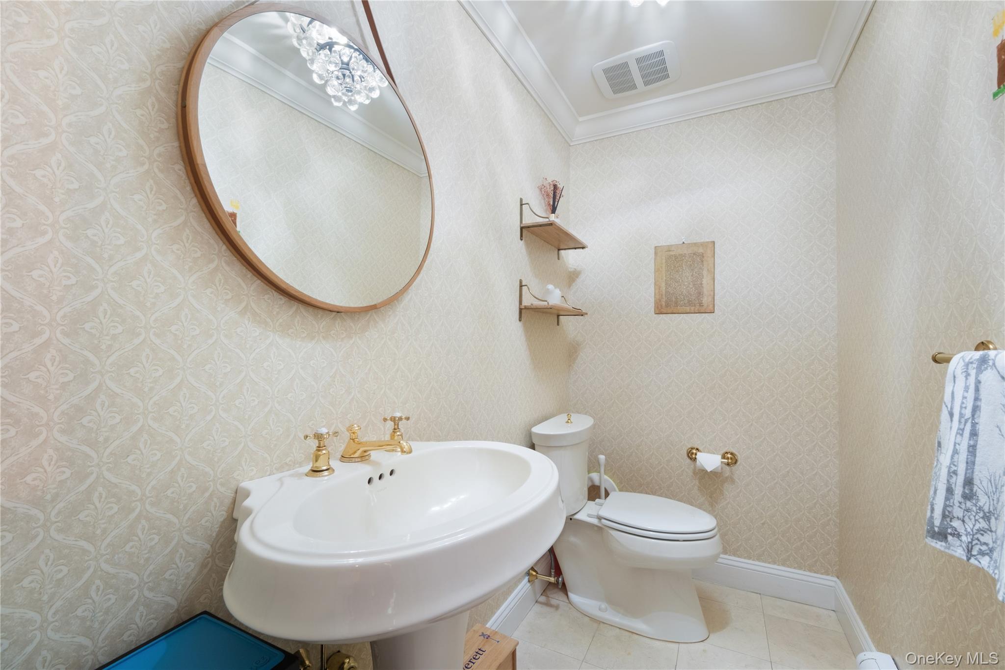 3 Breckenridge Road Chappaqua, NY 10514 - Photo 11 of 34 Powder room