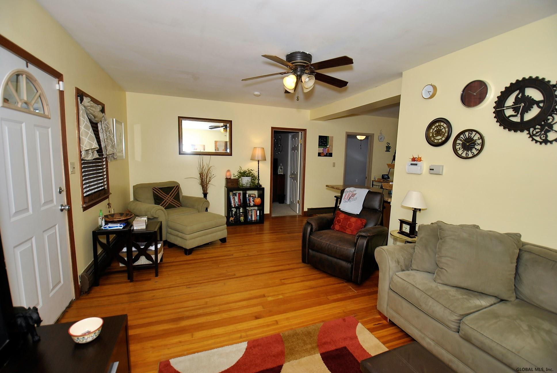195 Careleon Road Rotterdam, NY 12303 - Photo 8 of 35 Photo 8
