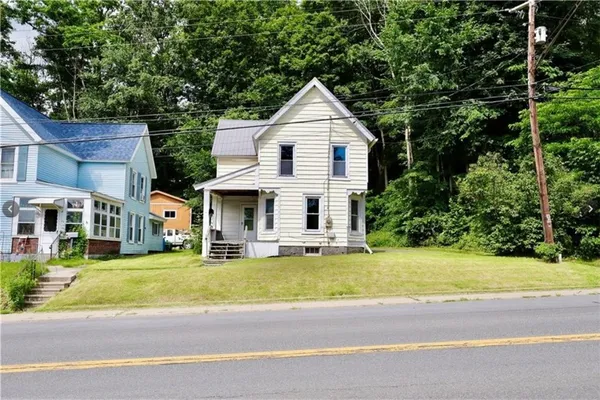 $1,700 | 42 Delaware Street, Walton, NY 13856