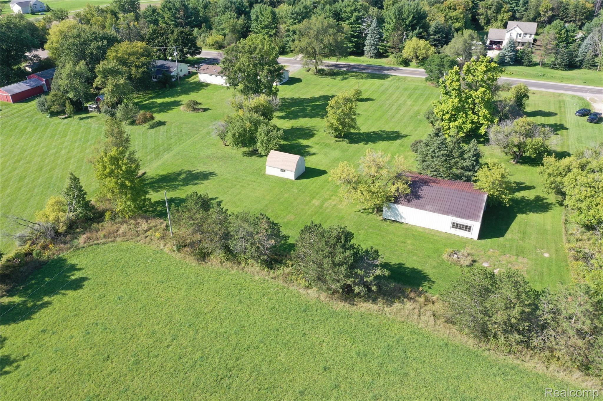 11107 Ray Road Gaines, MI 48436 - Photo 5 of 26 org_8ca6e76868a28203_1599855324000.jpg