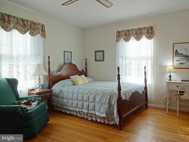 329 Hickory Point Road Pasadena, MD 21122 - Photo 14 of 30 Bedroom #1 on Main Level