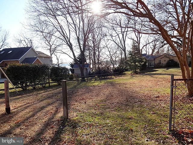 329 Hickory Point Road Pasadena, MD 21122 - Photo 29 of 30 Pathway to Beach Area