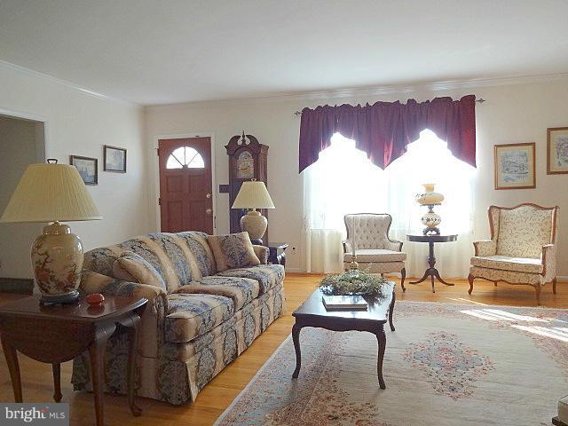 329 Hickory Point Road Pasadena, MD 21122 - Photo 7 of 30 Living Room w/ Picture Window