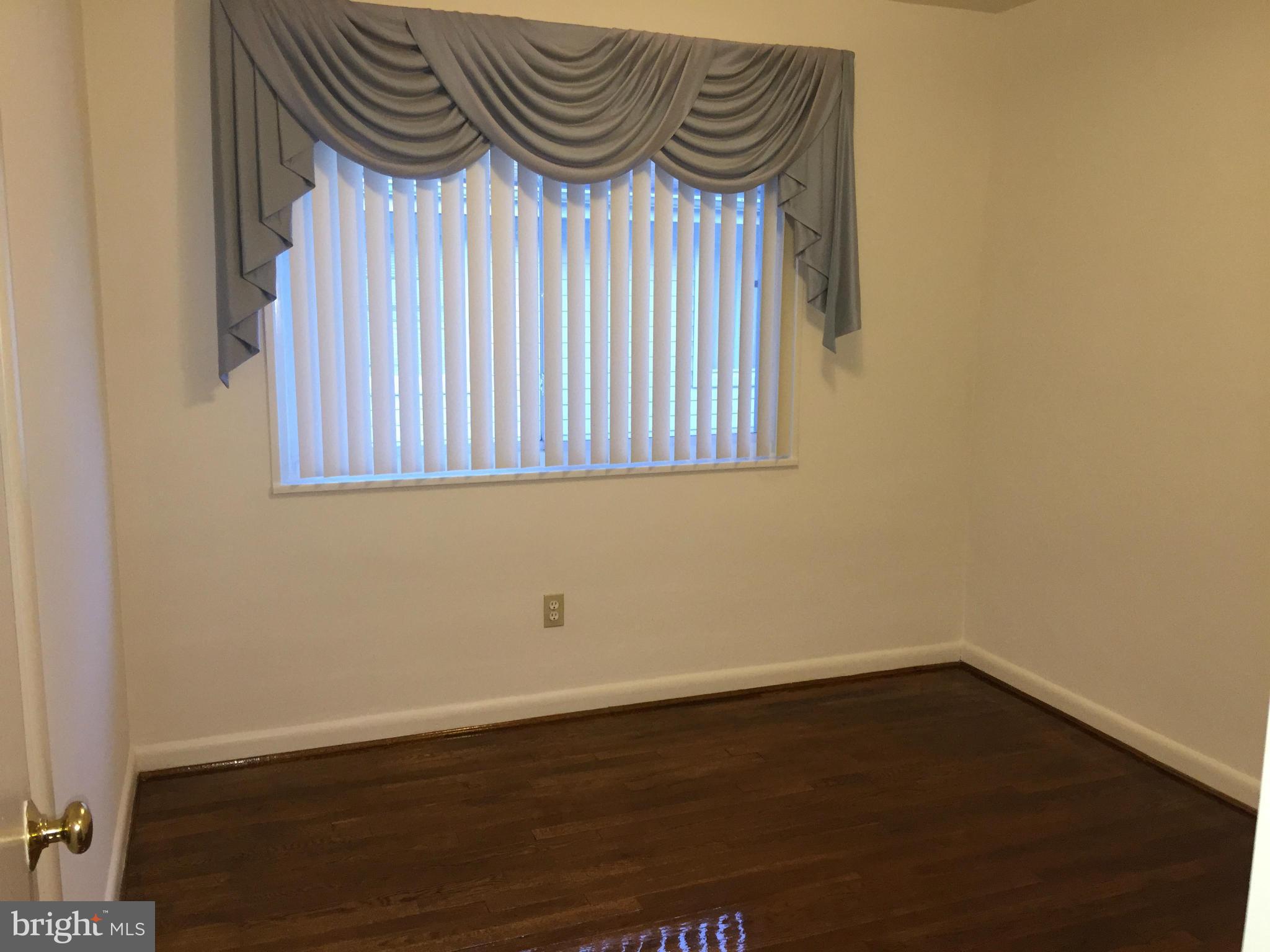 1520 Dilston Road Silver Spring, MD 20903 - Photo 13 of 20 Bedroom