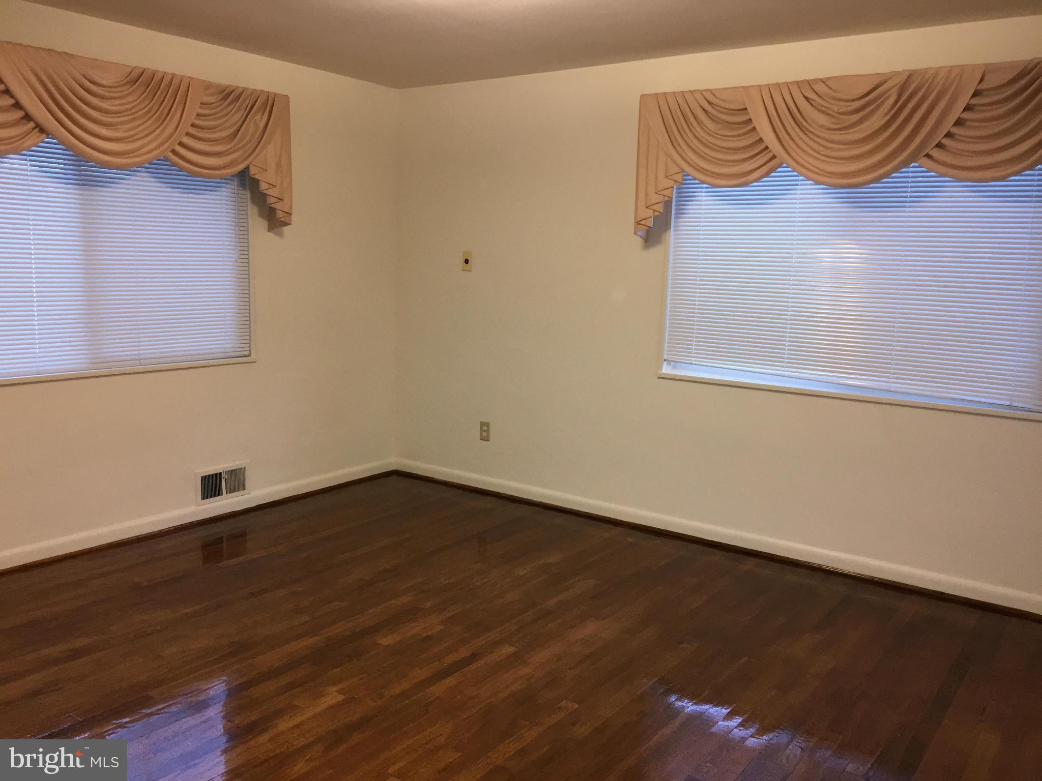 1520 Dilston Road Silver Spring, MD 20903 - Photo 10 of 20 Bedroom (Master)