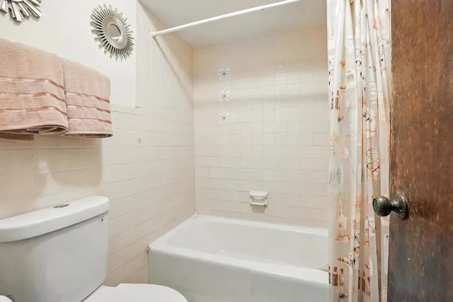 $120,000 | 18205 Hart Drive, Unit 2B, Homewood, IL 60430