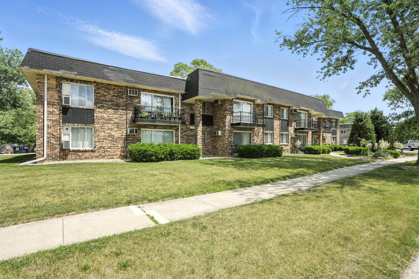 18205 Hart Drive, Unit 2B Homewood, IL 60430 - Photo 2 of 18