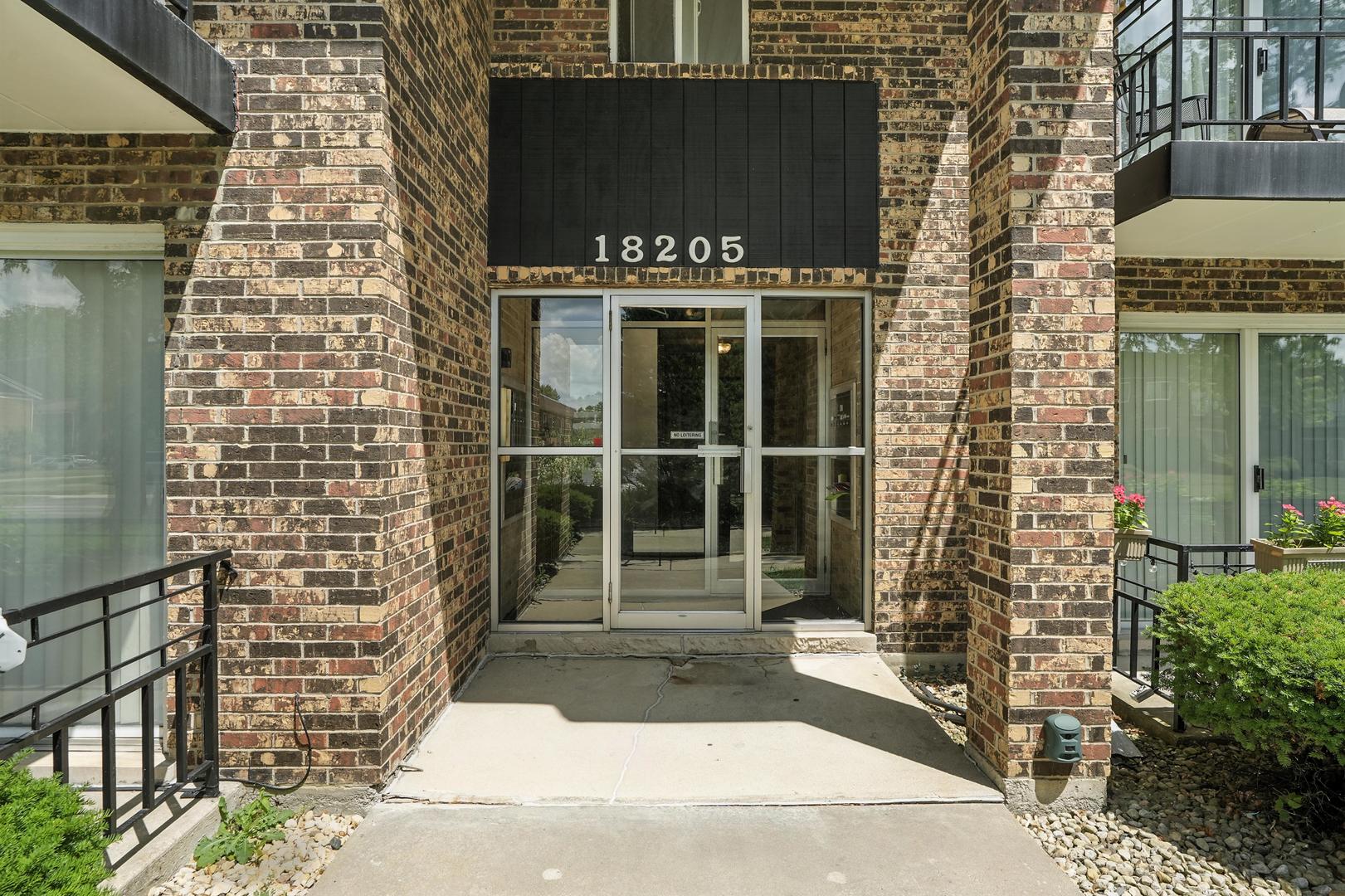 18205 Hart Drive, Unit 2B Homewood, IL 60430 - Photo 4 of 18