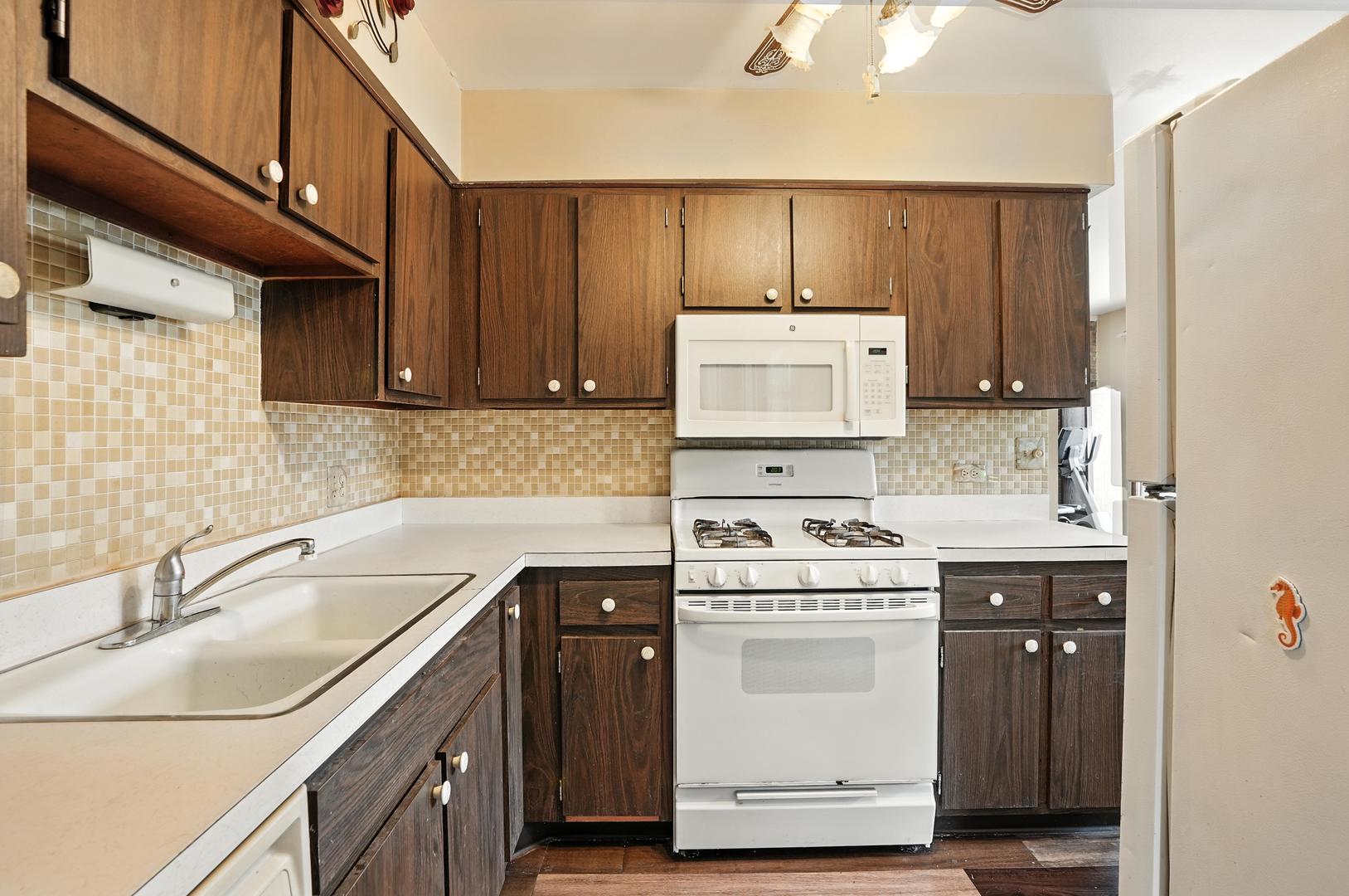 18205 Hart Drive, Unit 2B Homewood, IL 60430 - Photo 10 of 18