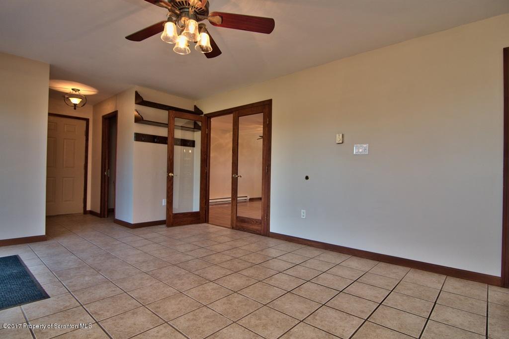 43 Hildebrandt Road Dallas, PA 18612 - Photo 16 of 54