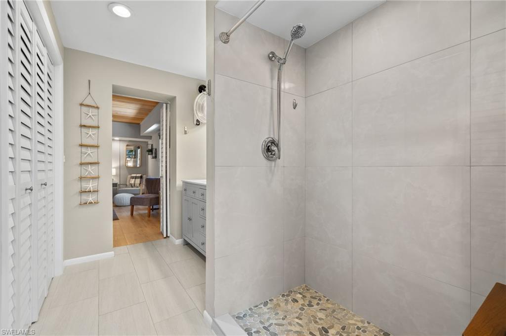 1599 Grove Avenue Fort Myers, FL 33901 - Photo 15 of 25 a view of a bathroom from a hallway