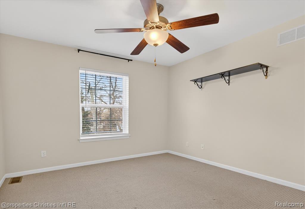 2683 Harvard Road Berkley, MI 48072 - Photo 36 of 60