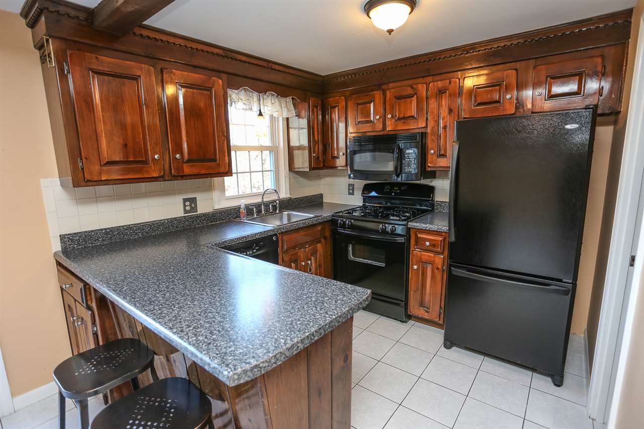 118 Cannongate III Road Nashua, NH 03063 - Photo 4 of 21 Gallery Image 4